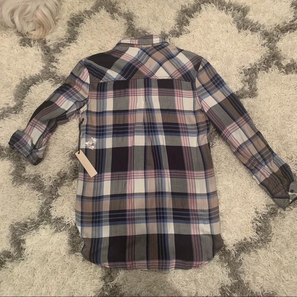 Sold! id:23 shirt - Picture 3 of 9